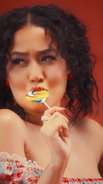 Lollipop Viral Video  , Lollipop Viral Video In Kuwait